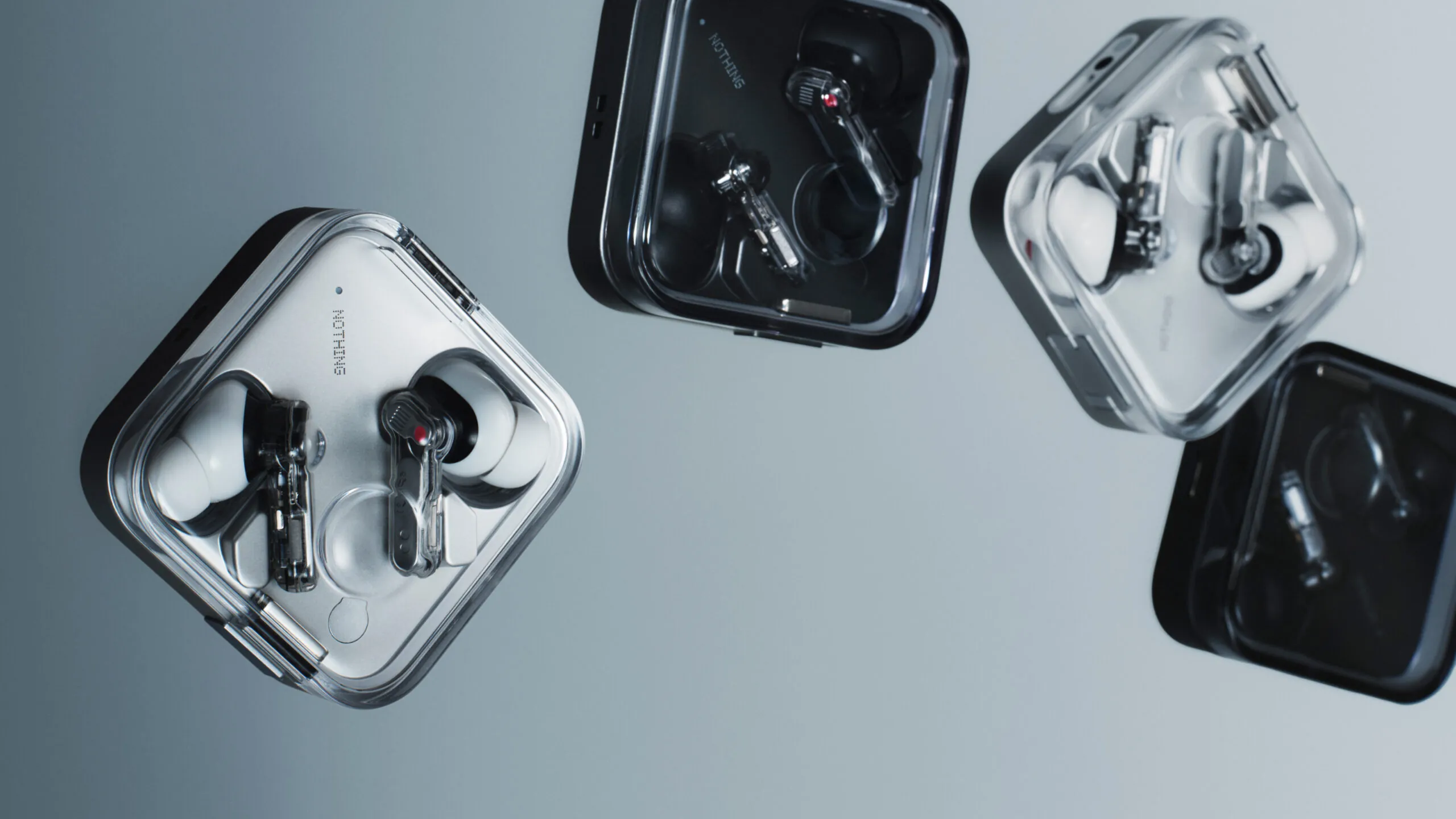 Annunciate Nothing Ear (3), i nuovi auricolari con design trasparente - macitynet.it Annunciate Nothing Ear (3), i nuovi auricolari con design trasparente - macitynet.it