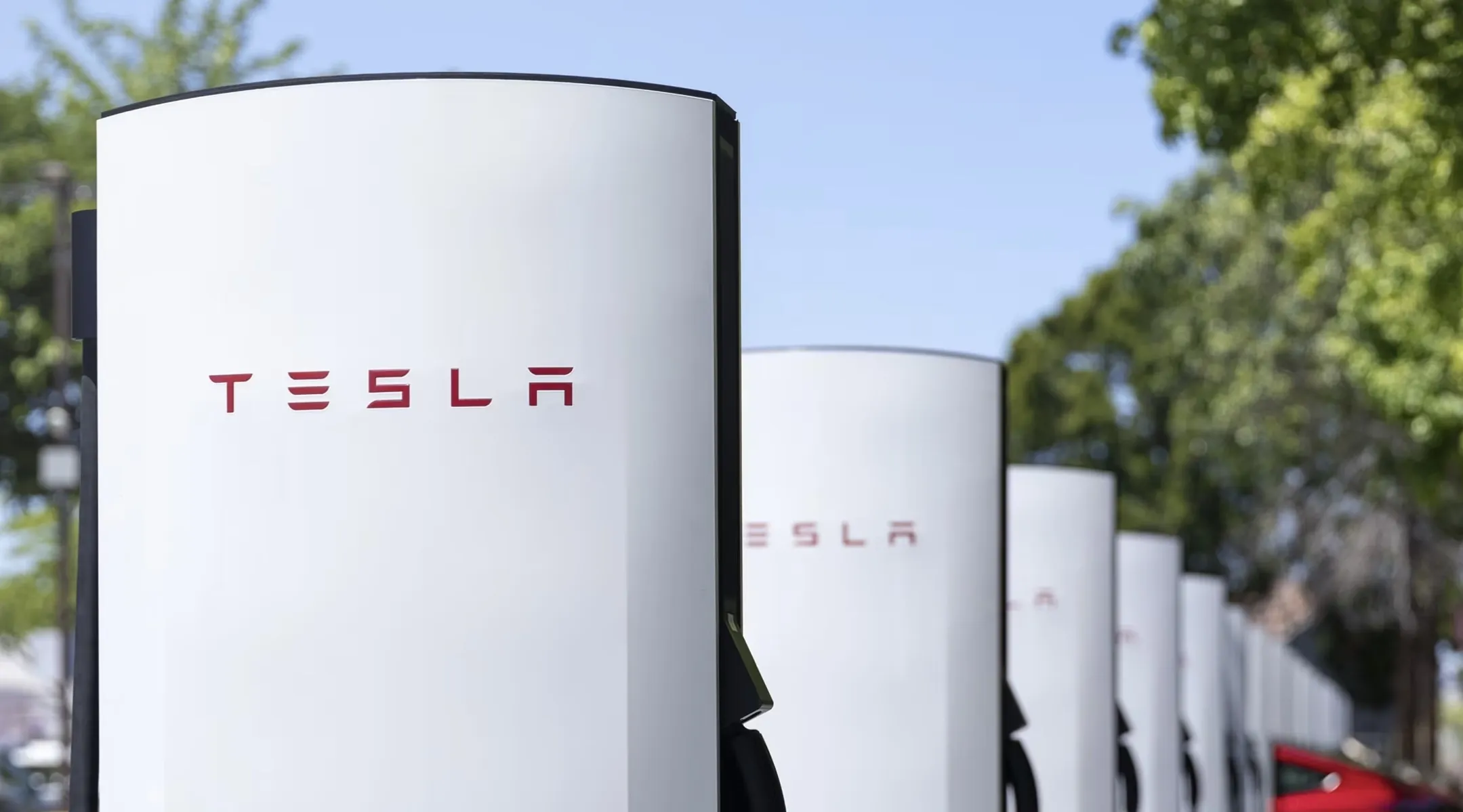 Tesla supera i mille Supercharger in Italia: la ricarica rapida diventa quasi di casa - macitynet.it Tesla supera i mille Supercharger in Italia: la ricarica rapida diventa quasi di casa - macitynet.it