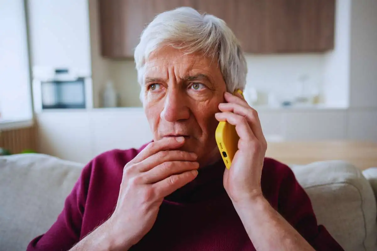 truffe telefoniche Se ti chiama questo numero, spingi subito il pulsante rosso