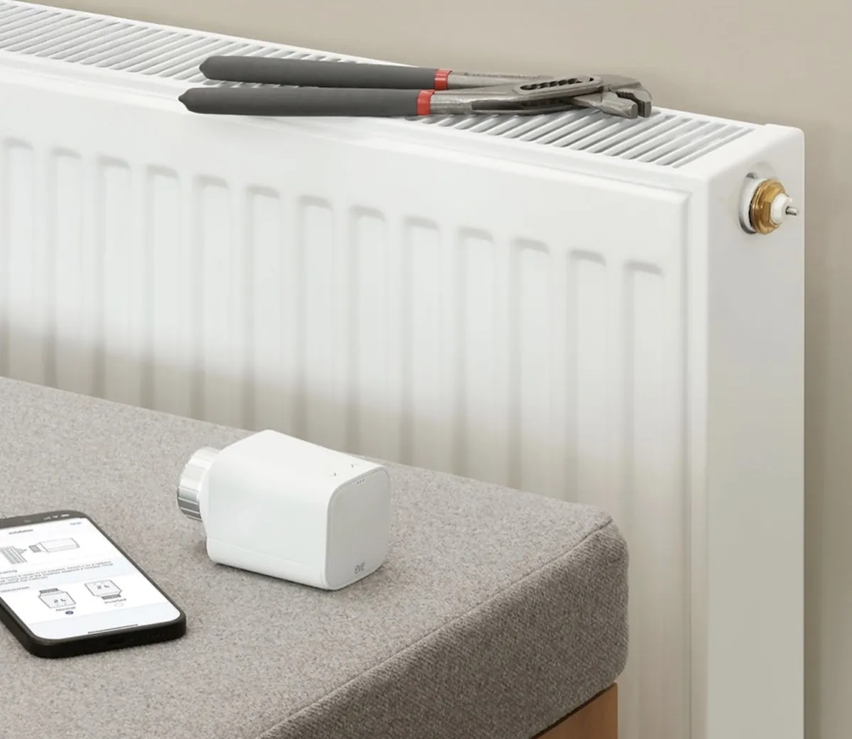 La valvola termostatica Eve Thermo con Matter over Thread, come funziona e perché è più veloce delle classiche valvole per termosifone - macitynet.it La valvola termostatica Eve Thermo con Matter over Thread, come funziona e perché è più veloce delle classiche valvole per termosifone - macitynet.it