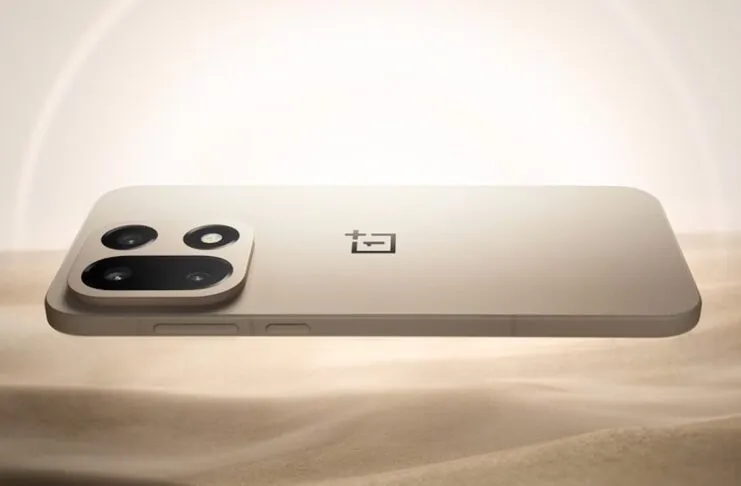 OnePlus 15 arriva a livello globale nella colorazione Sand Storm - macitynet.it